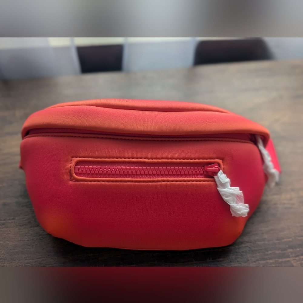 NWT Dagne Dover Ace Fanny Pack in Heatwave - Picture 2 of 8